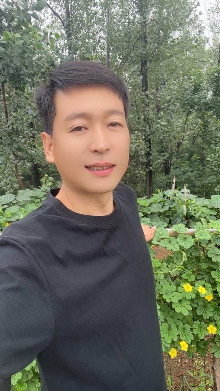 “这些年我吃过太多亏，就是把别人想得太好，总以为人心可以换人心，可现实...