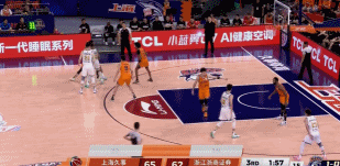 老实说，今天塔克和孙总都挺坑的。好多无谓的失误，误攻，还有犯规上海男篮vs广厦男