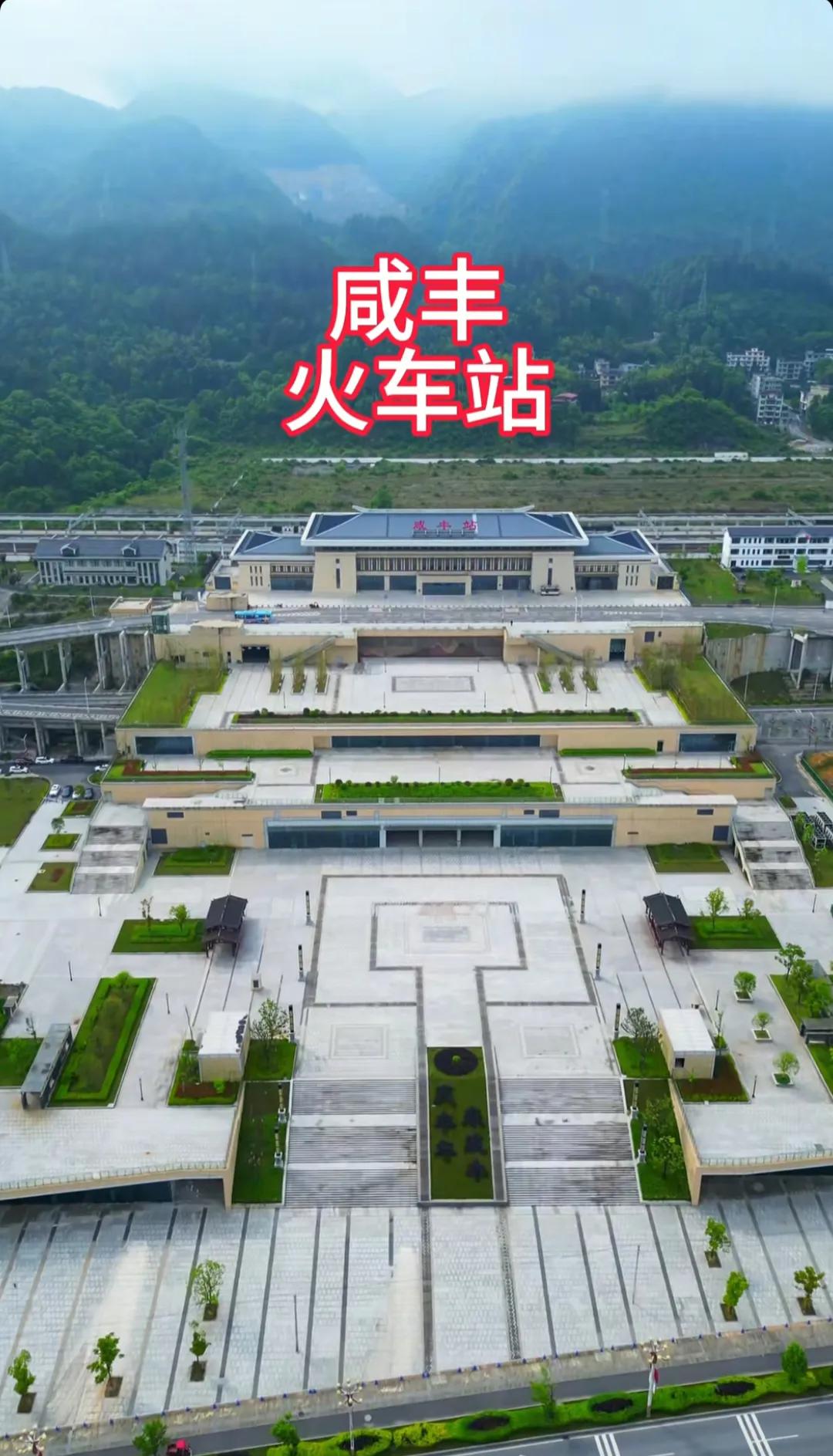 因为玩头条而冷落了QQ空间，不得不承认，不论多么喜欢文字，终究也逃离不了铜臭味的