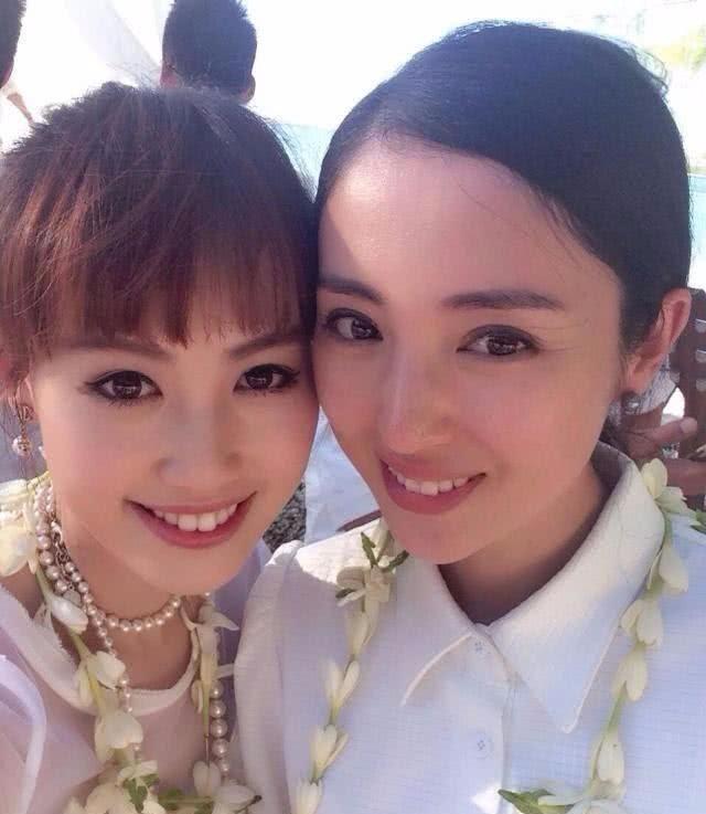 当年马蓉和董璇合影，她们都好美，但她们一婚都离了。不同的是，董璇曾被高云翔绿了，
