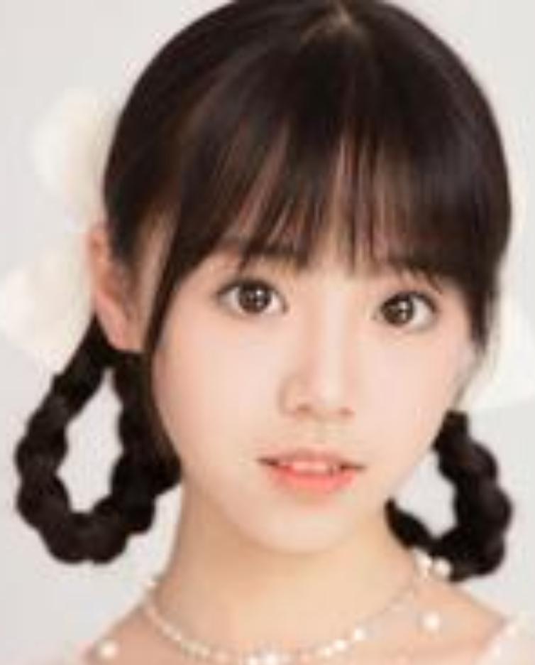 浙江台州15岁女孩於薇妮，因出演周星驰导演的电影《功夫女足》，成为了新一任“星女