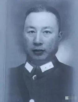 1931年，日军逼近齐齐哈尔，40岁少将谢珂下令开库取出99挺机枪，有人拦他说督