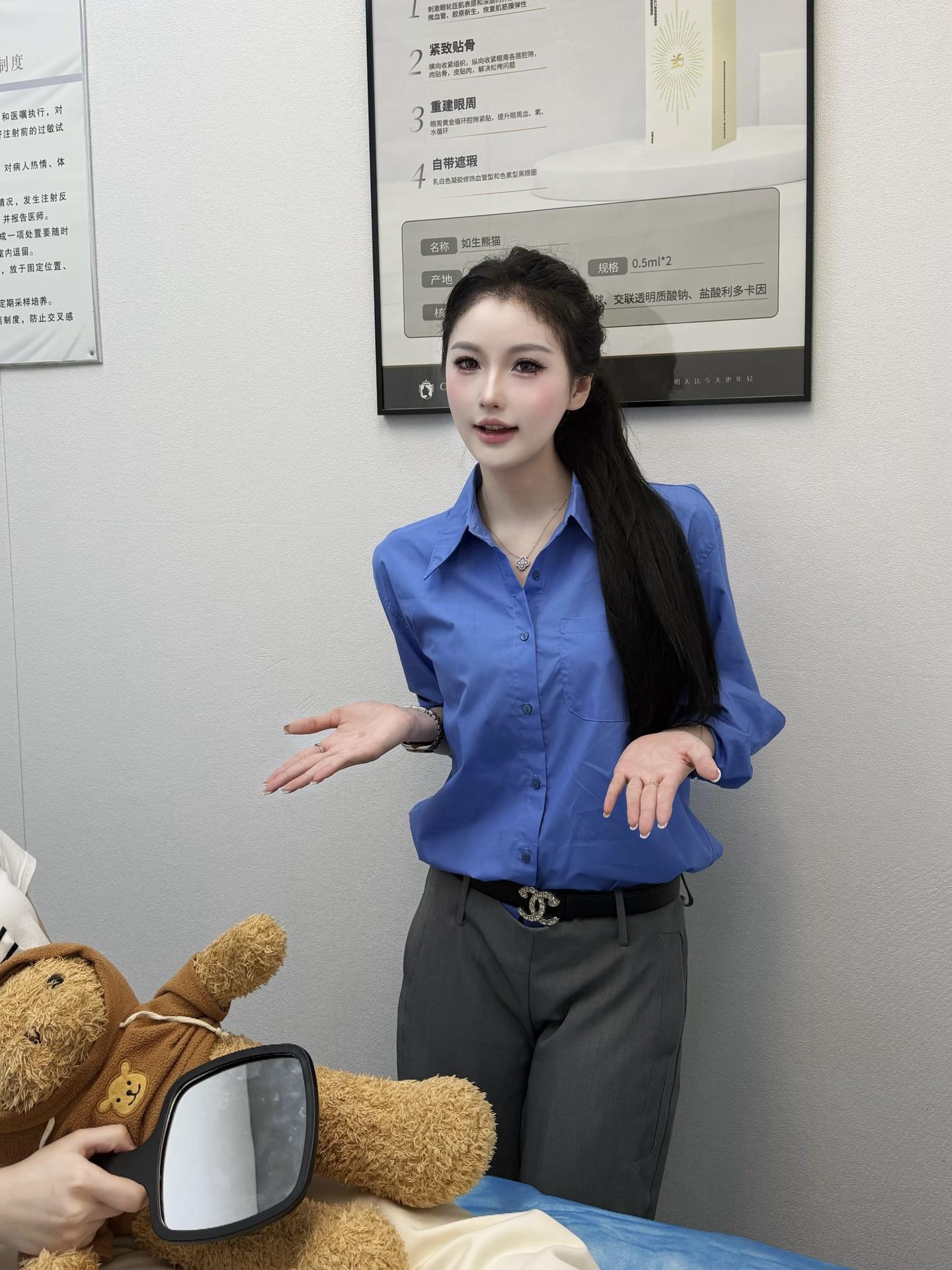 今年请对我残忍一点 让我日渐消瘦 沉迷赚钱 没爱可以没钱不行