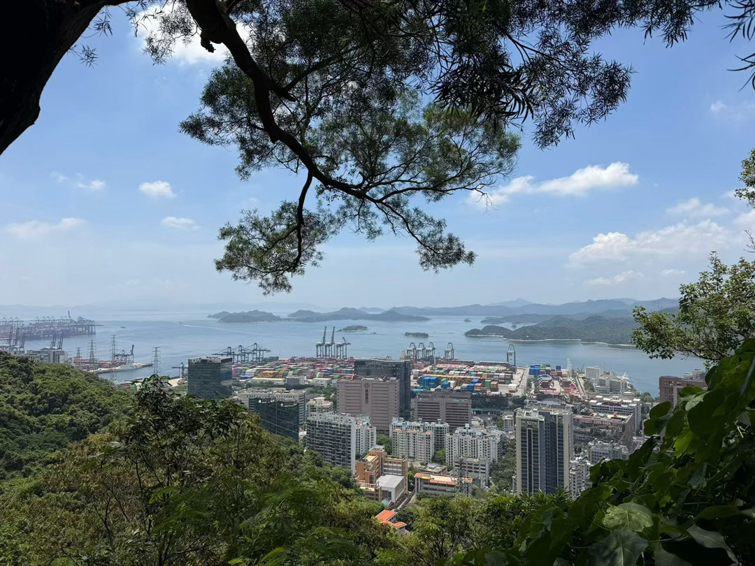 真正舒服的旅行，从来不是走遍多少地标，而是放慢脚步，吃好睡好，随心闲逛，少赶路、
