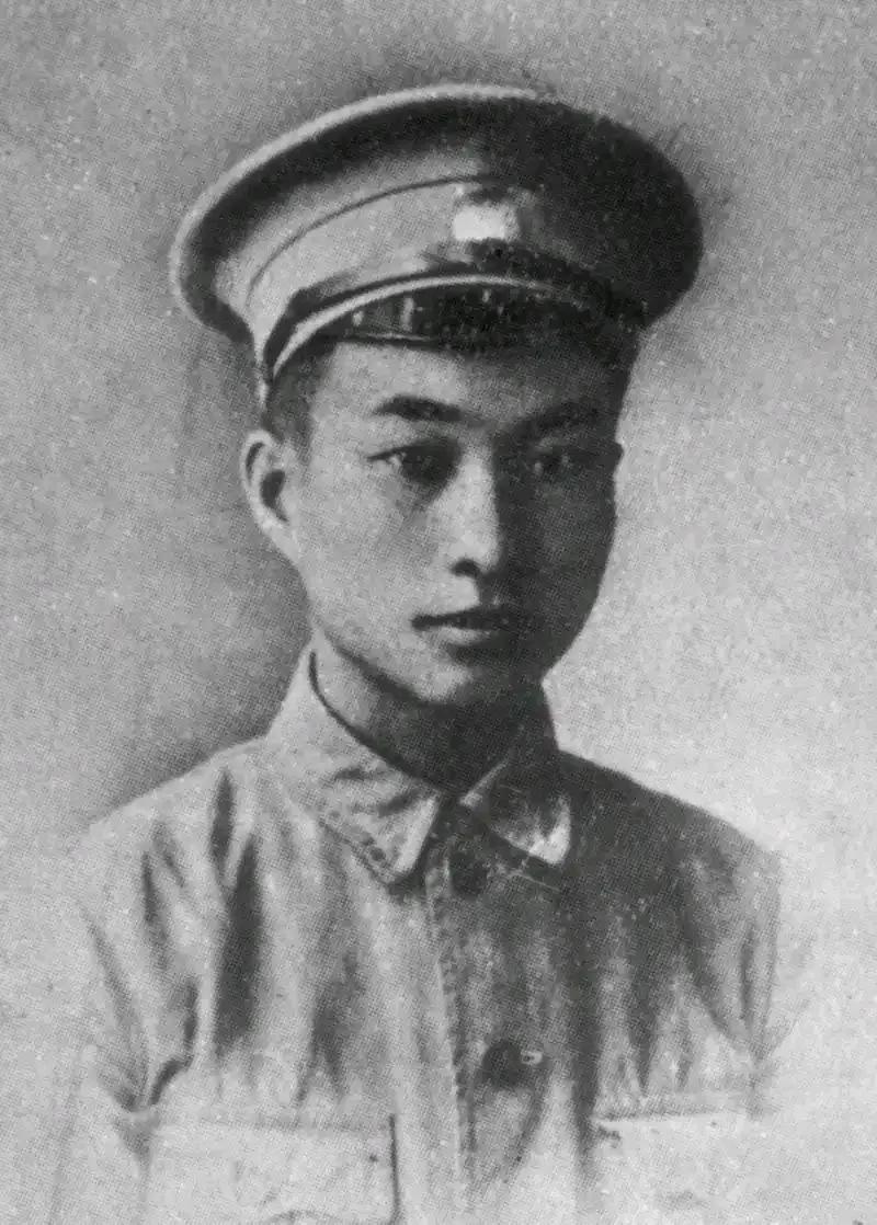 陈赓大将子女简介

陈知非：长子，航天工业部高级工程师

陈知建：次子，重庆警备