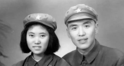 1959年，一名志愿军排长为了爱情放弃中国国籍，在朝鲜一待就是22年。1981年