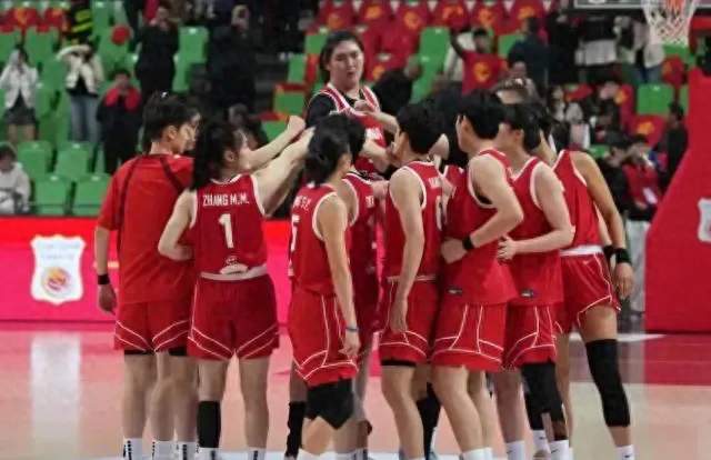 中国女篮79-68马里！不得不承认四个事实，李缘回归表现封神！