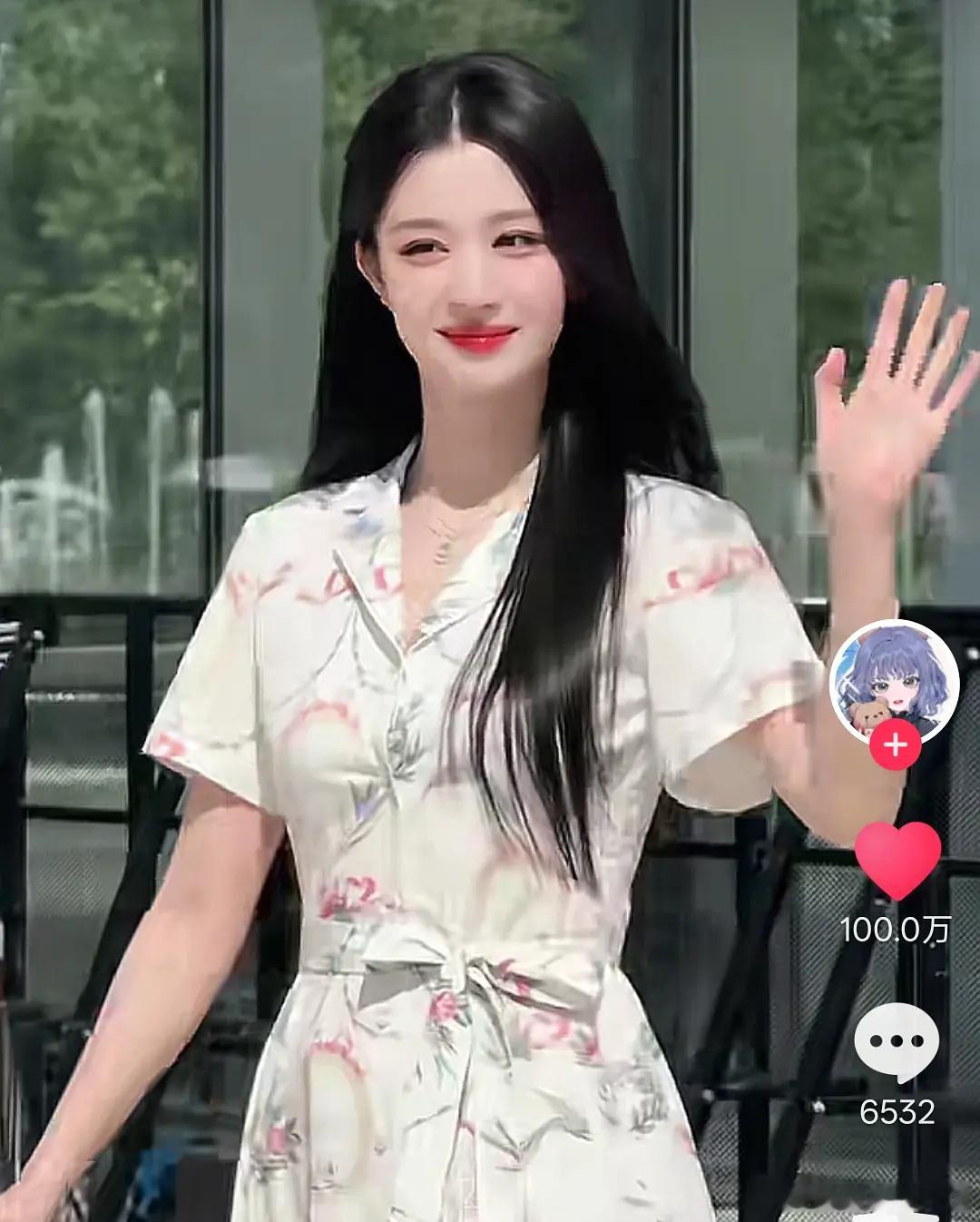 王楚然差点儿摔倒，摔出了神图