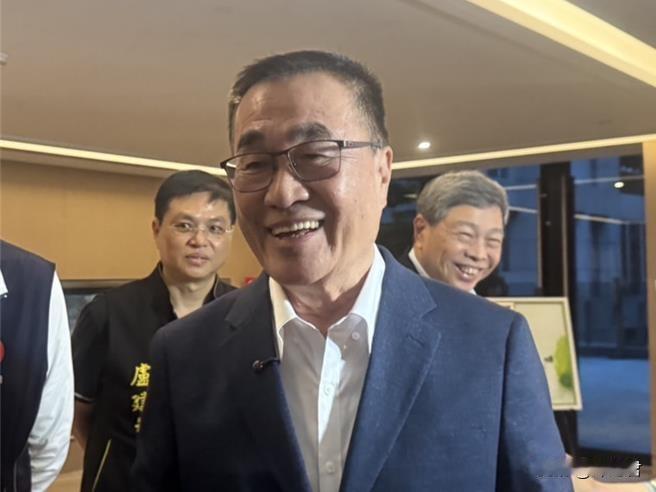 民进党新北市长参选人苏巧慧昨（26）日出席新北市板桥区嘉义同乡会活动，谈到嘉义人
