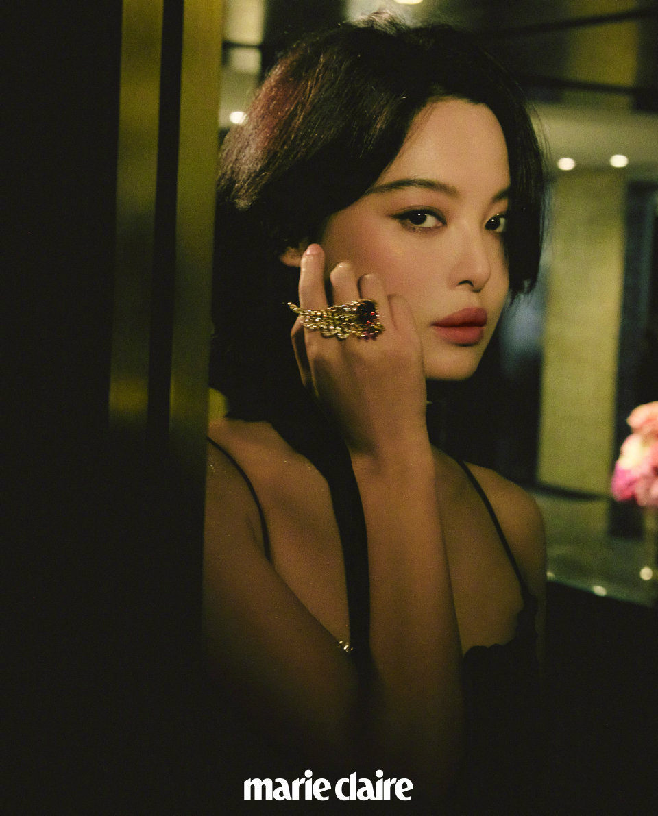 巴黎芳登广场18号辛芷蕾 惊艳亮相香奈儿REACH FOR THE STARS臻