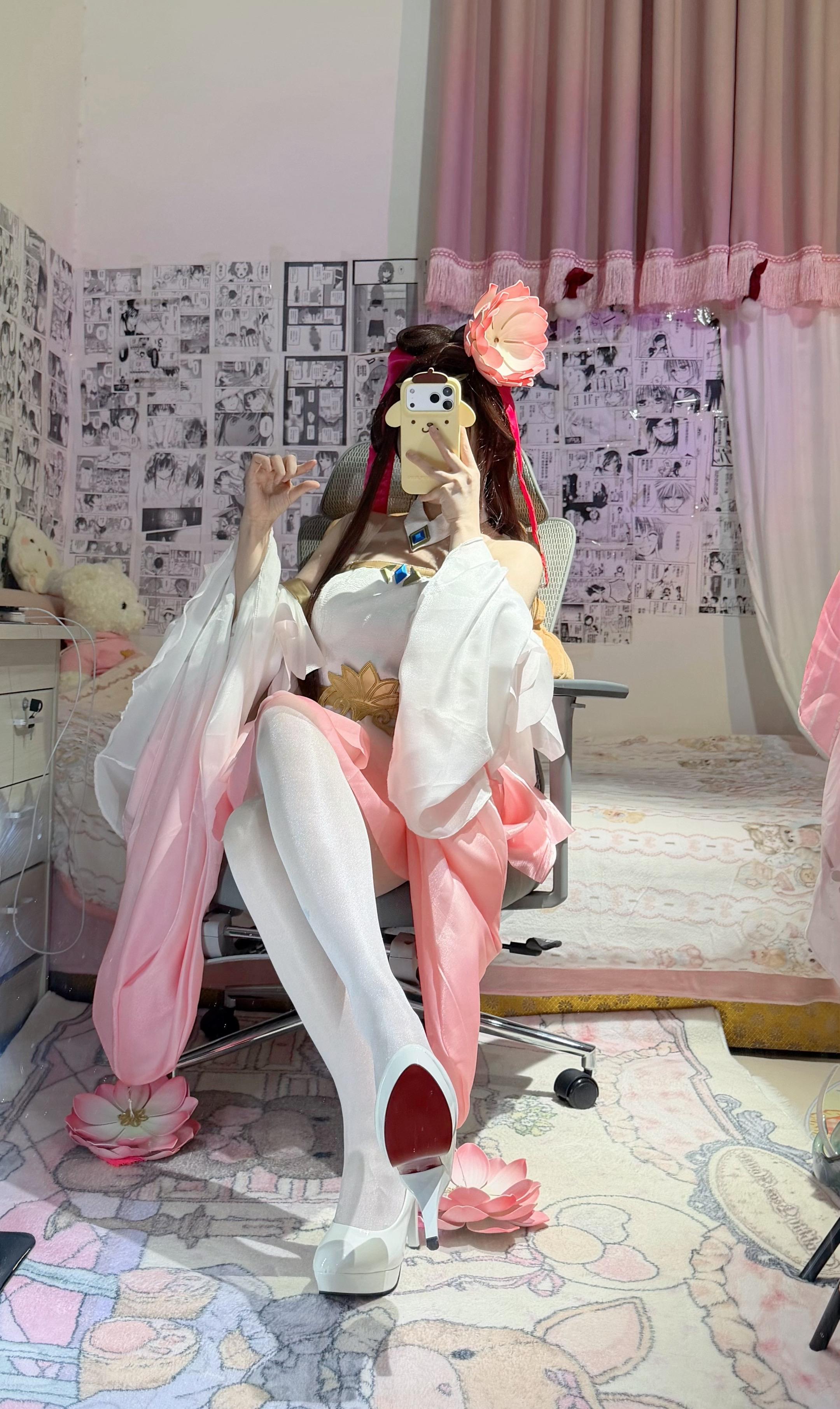 当你拥有一个每天出cos的女朋友