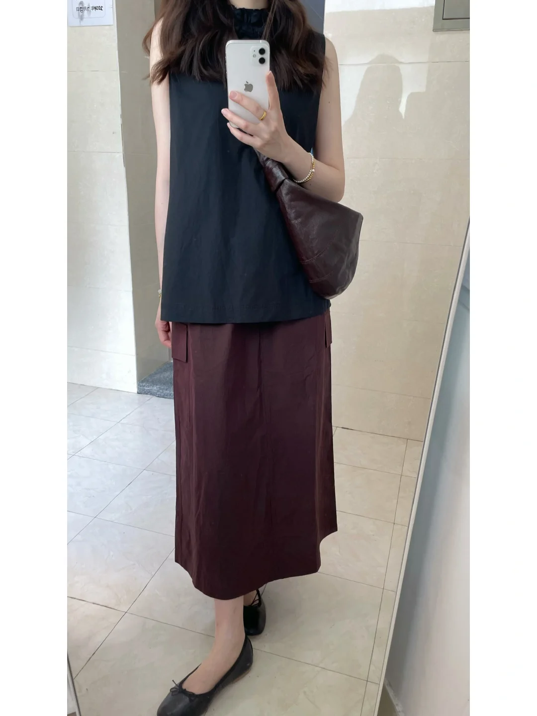 周末穿花瓣小衫🚶🏻‍♀️