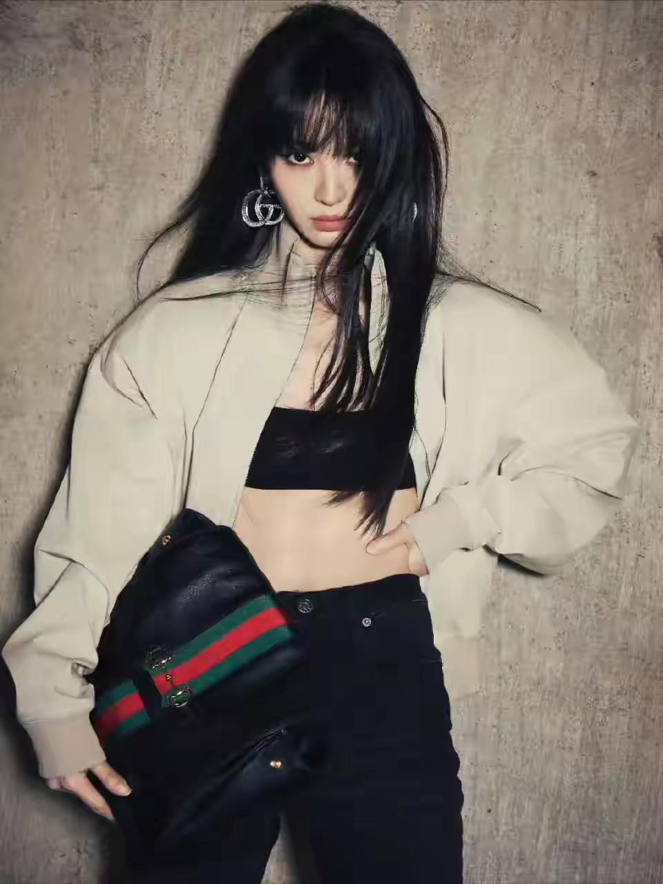 [思考]古驰是真有💰，同时请最🔥田曦薇🆚张凌赫拍广告，但这种…颓靡暗黑的风