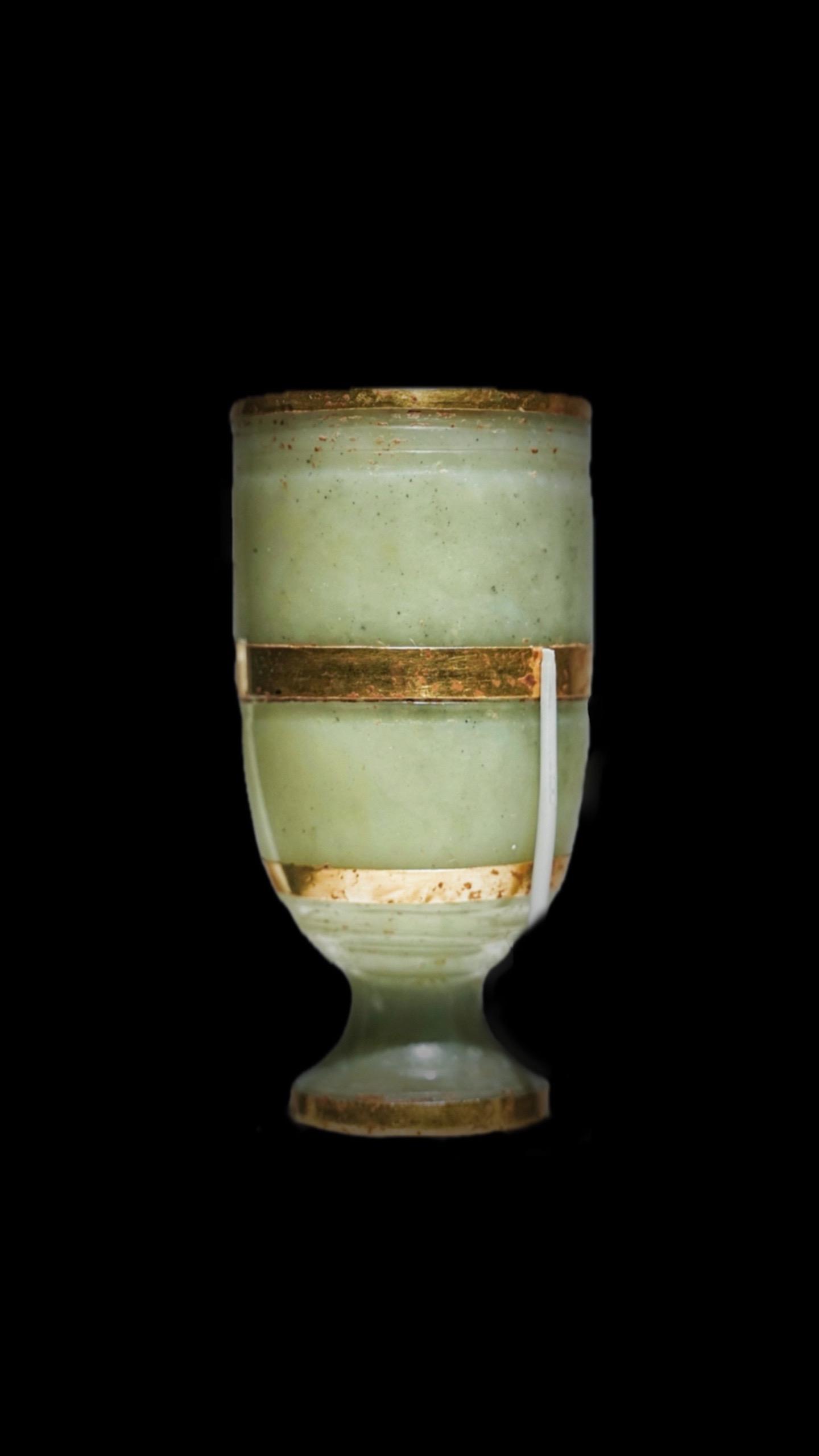 西汉·金釦青玉高足杯。南登杜陵上，北望五陵间 秋水明落日，流光灭远山 ...