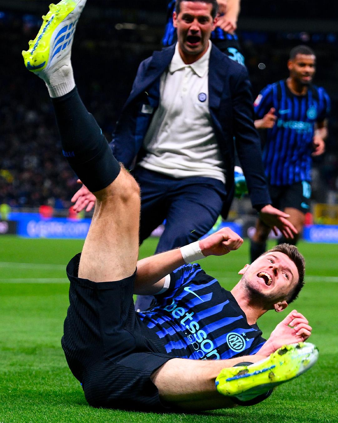 意大利冠军 - 8号 🏆🇮🇹🖤💙
