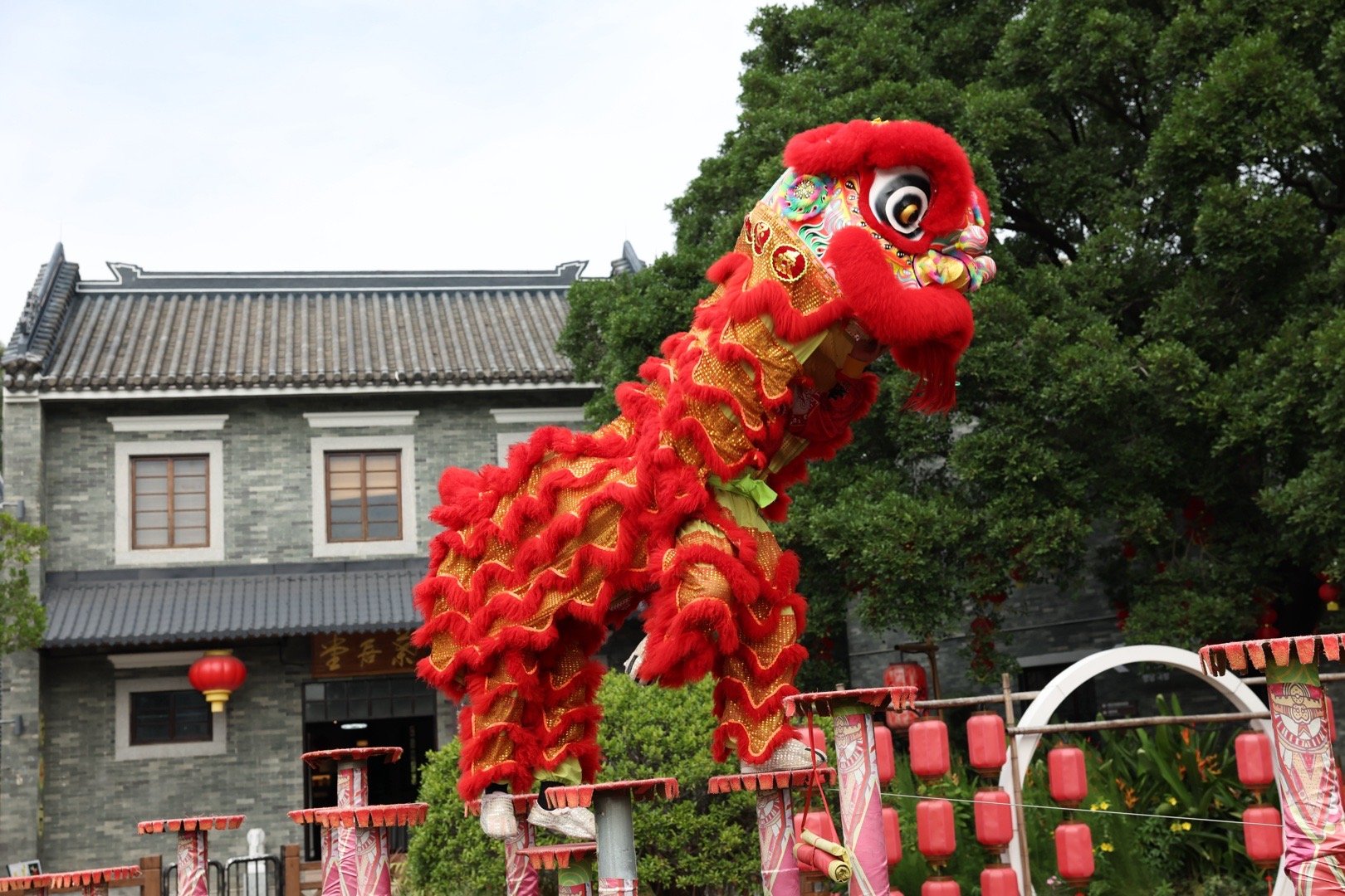 我只能说，谁看到这碗香气扑鼻的猪杂粥不流口水哇！在广州车展的工作之余，魏建军魏总
