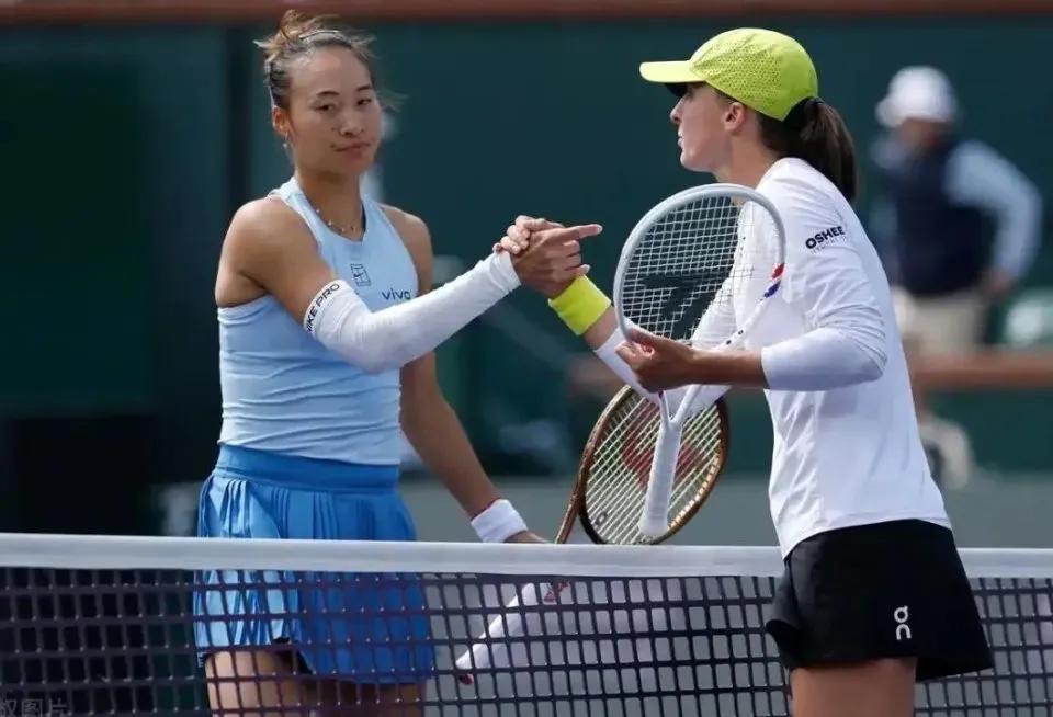 2025年3月14日零晨2点，WTA1000印第安维尔斯站网球女单比赛：中国金花