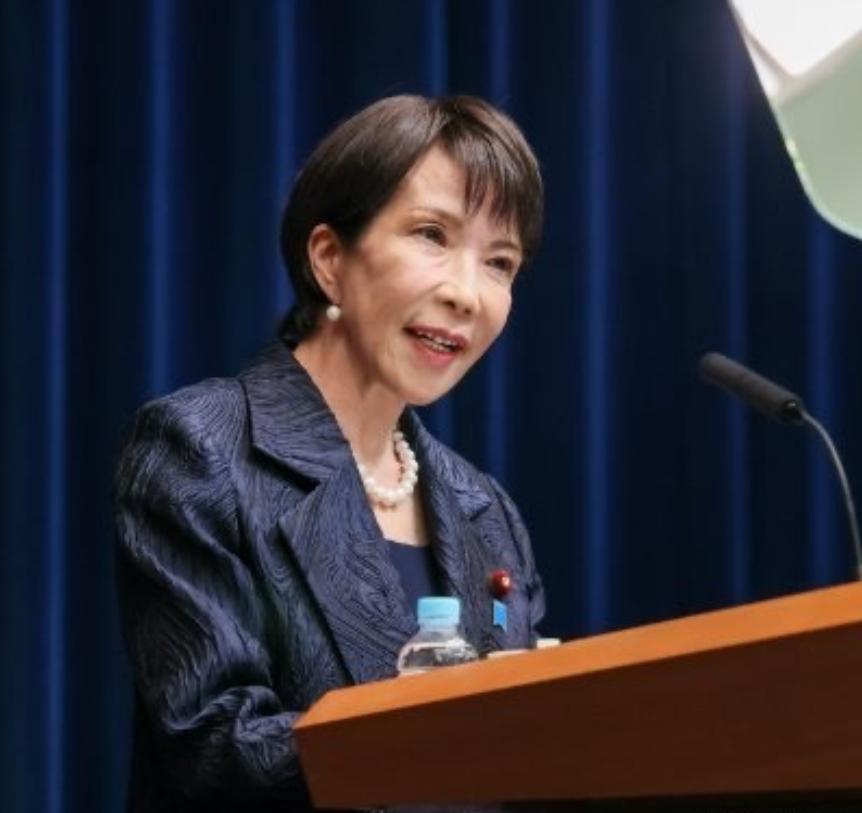 日本首相高市早苗4月26日发文说：“惊悉特朗普总统在惊险枪击事件后平安无恙，我深