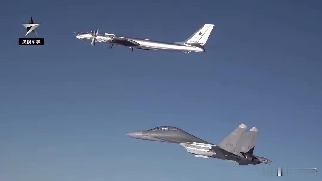 中俄轰炸机出动了！2025年12月9日，韩国媒体，韩联社报道称，12月9日，中俄