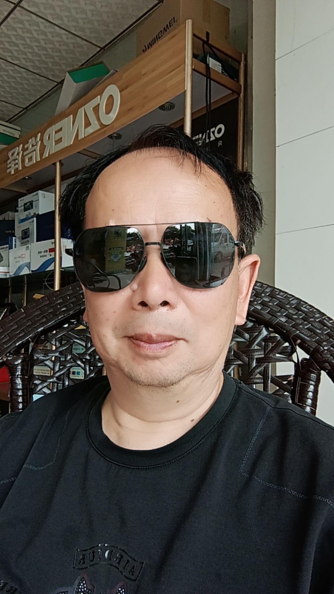 喜欢的点个赞 记录每天的点点滴滴 开心生活每一天 记录每一天的美好时光