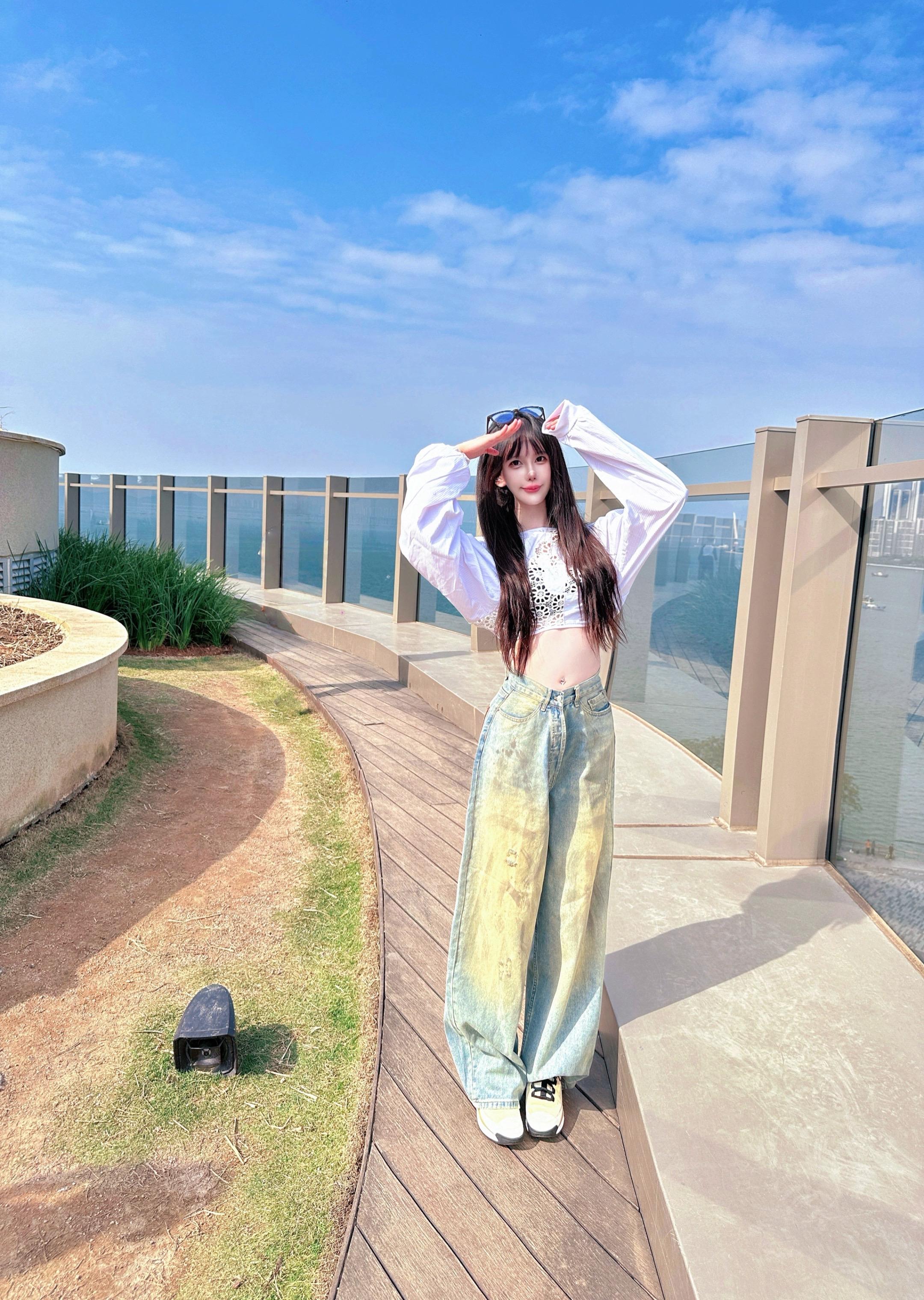 ɛ•͡ʼʼ  借点阳光 晒点可爱