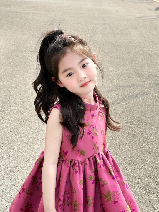 女孩子真的好可爱～