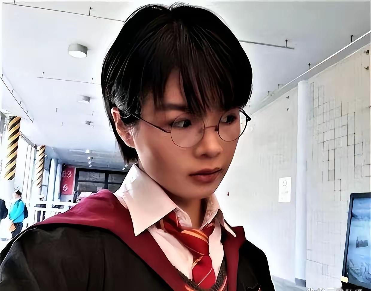 大家还记得这个婆娘吗！前几年中国发生疫情，全国各地人民投入抗疫一线，医务人员甚至