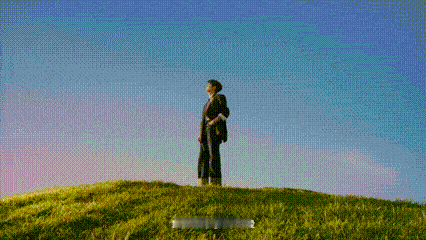 王俊凯致我们闪光的小热爱 灵感从不是凭空而来的奇迹，是藏在落笔瞬间的赤诚与温柔。