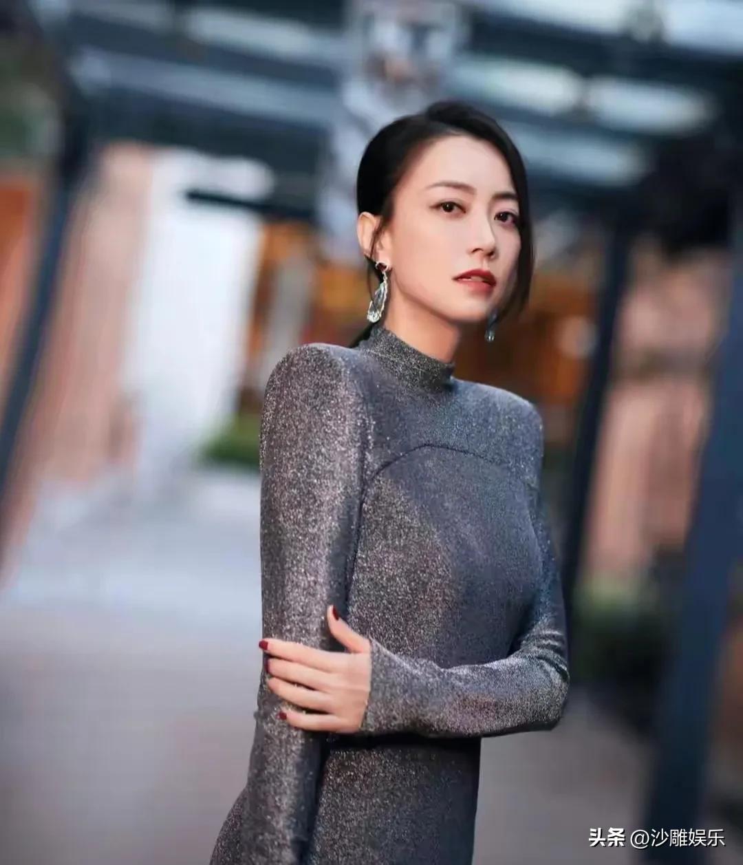 谢霆锋经纪人，太激动了！

3月21日晚上6点，英皇娱乐金牌经纪人霍汶希突然在社