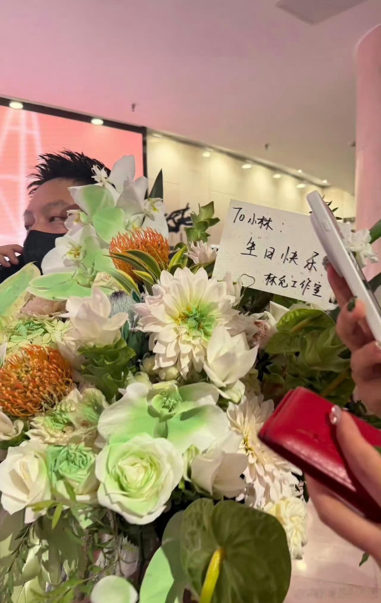 李昀锐林允合作点花灯直接明牌了这算不算男女主 史上最快官宣速度林允给李昀锐生日会