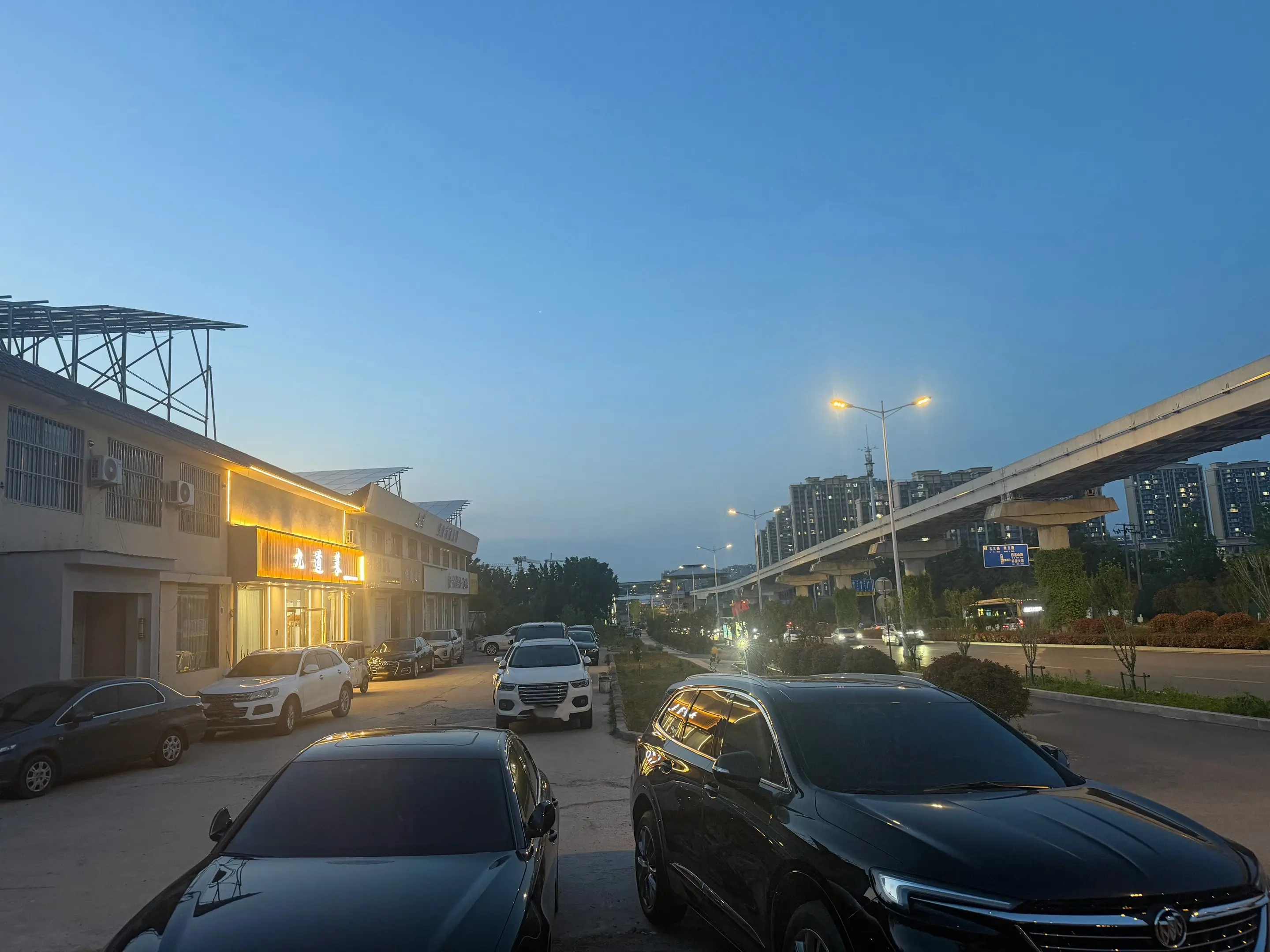 一部分，又是爆满的一天