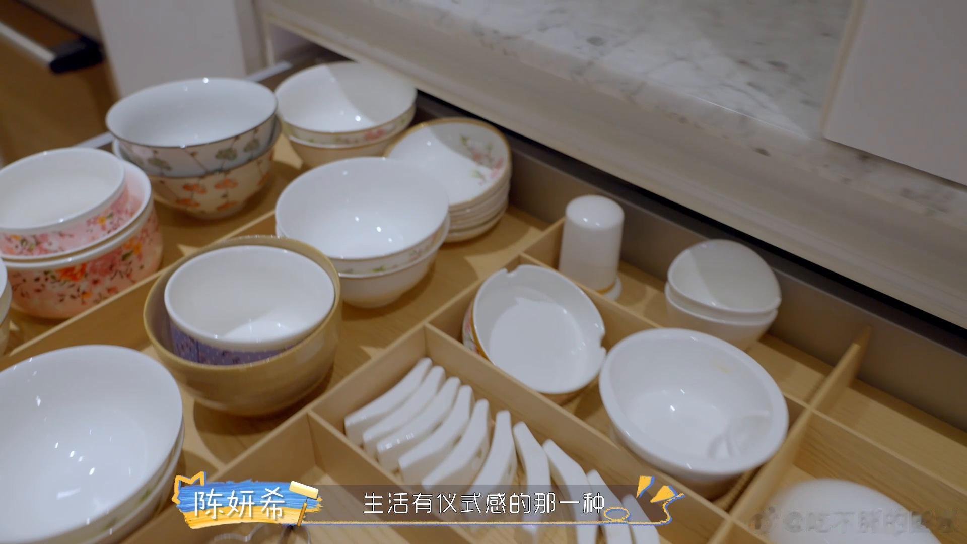 陈妍希怎么长得好看，生活也过得是我羡慕的样子啊！她呢生活就像是她的长相给我的感觉