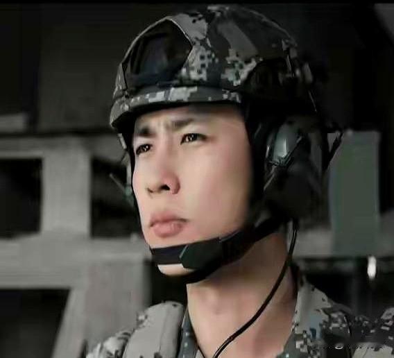 看了《兵自风中来》大结局，估计不少人都在替东方晴天憋屈，凭啥立了功连个一官半职都