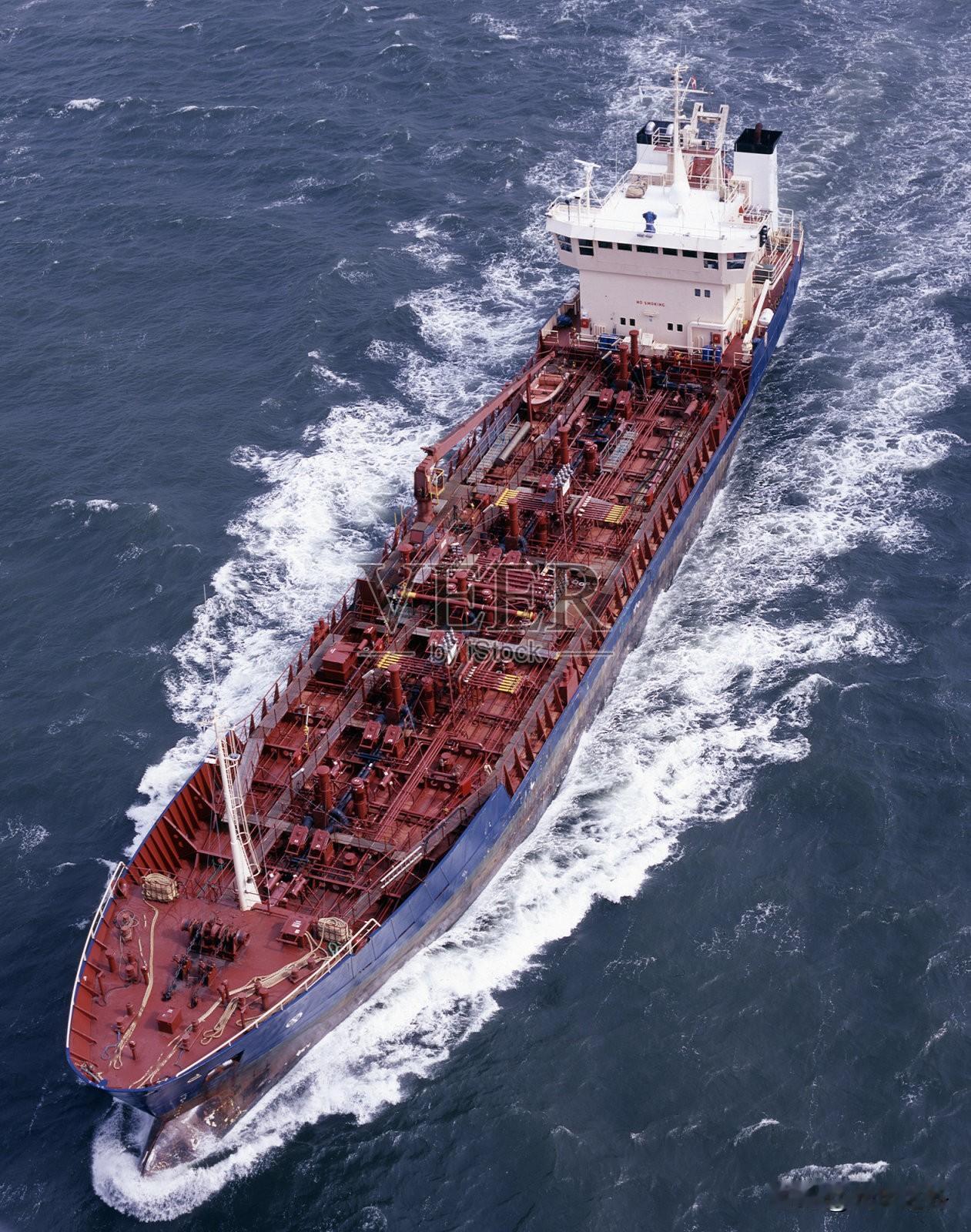 说打就打！伊朗炮艇直接开火，印度油轮懵了，这脸打得啪啪响
 
4月18日，霍尔木