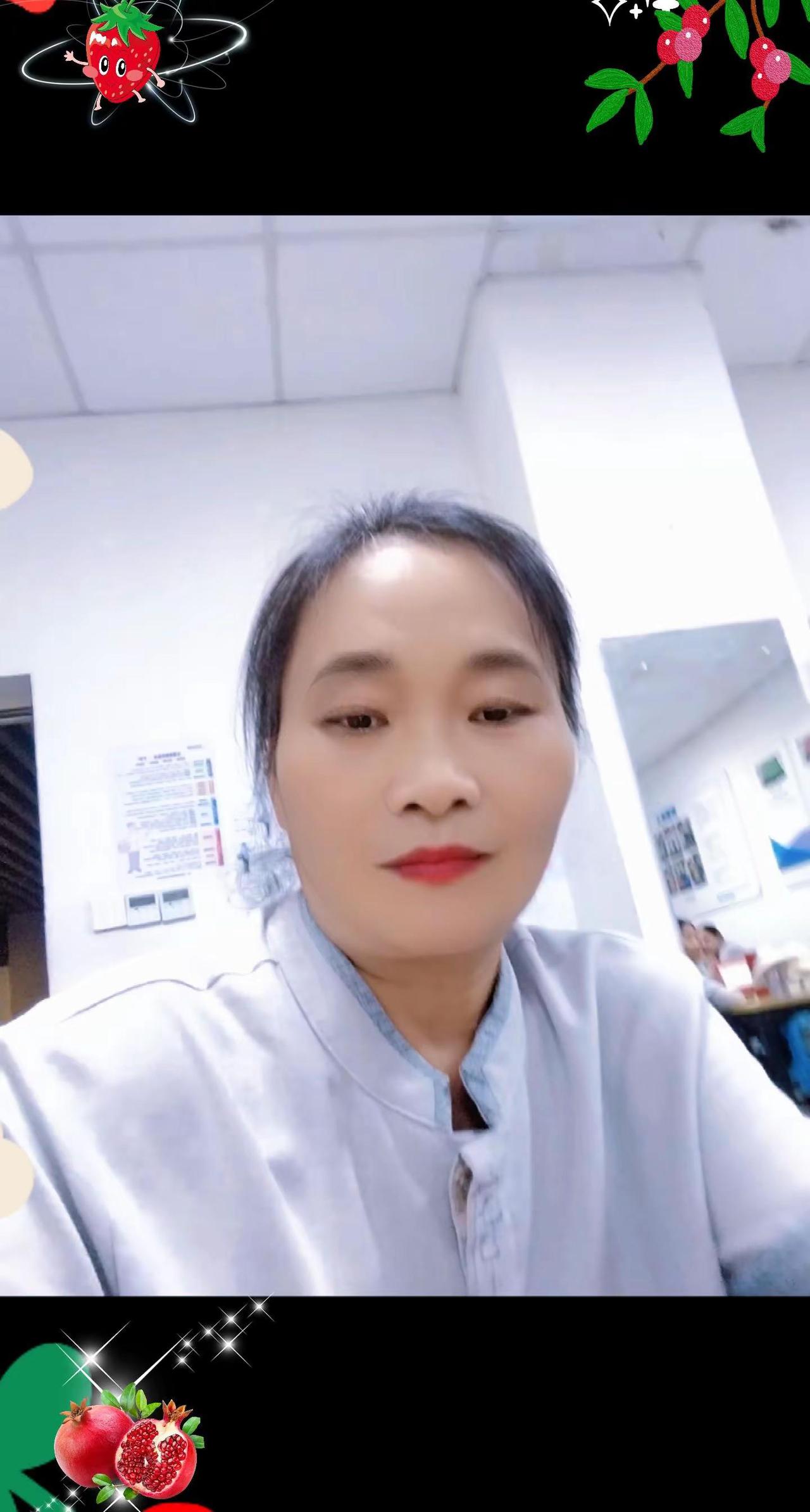 又老了一岁了美亲们早上好祝我自己生日快乐。