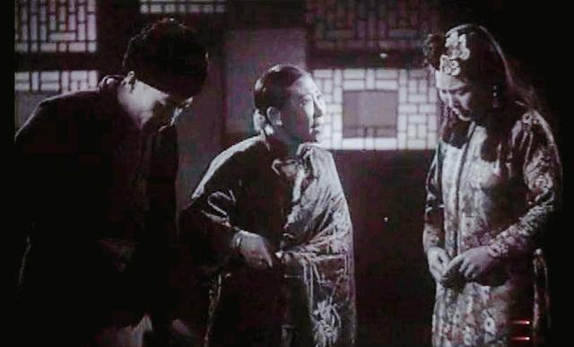 一个民国妓女的真实回忆：不怕打骂，就怕“杨梅大疮”，无药可解。民国妓女真实回忆，