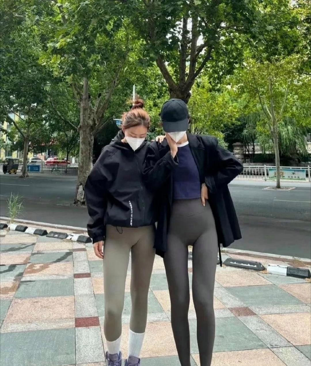 为什么现在满大街都是穿这种裤子？ ​​​