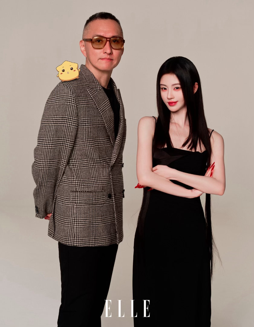 万花世界监制探班鞠婧祎万花世界监制探班鞠婧祎Elle 期待万花世界！ 