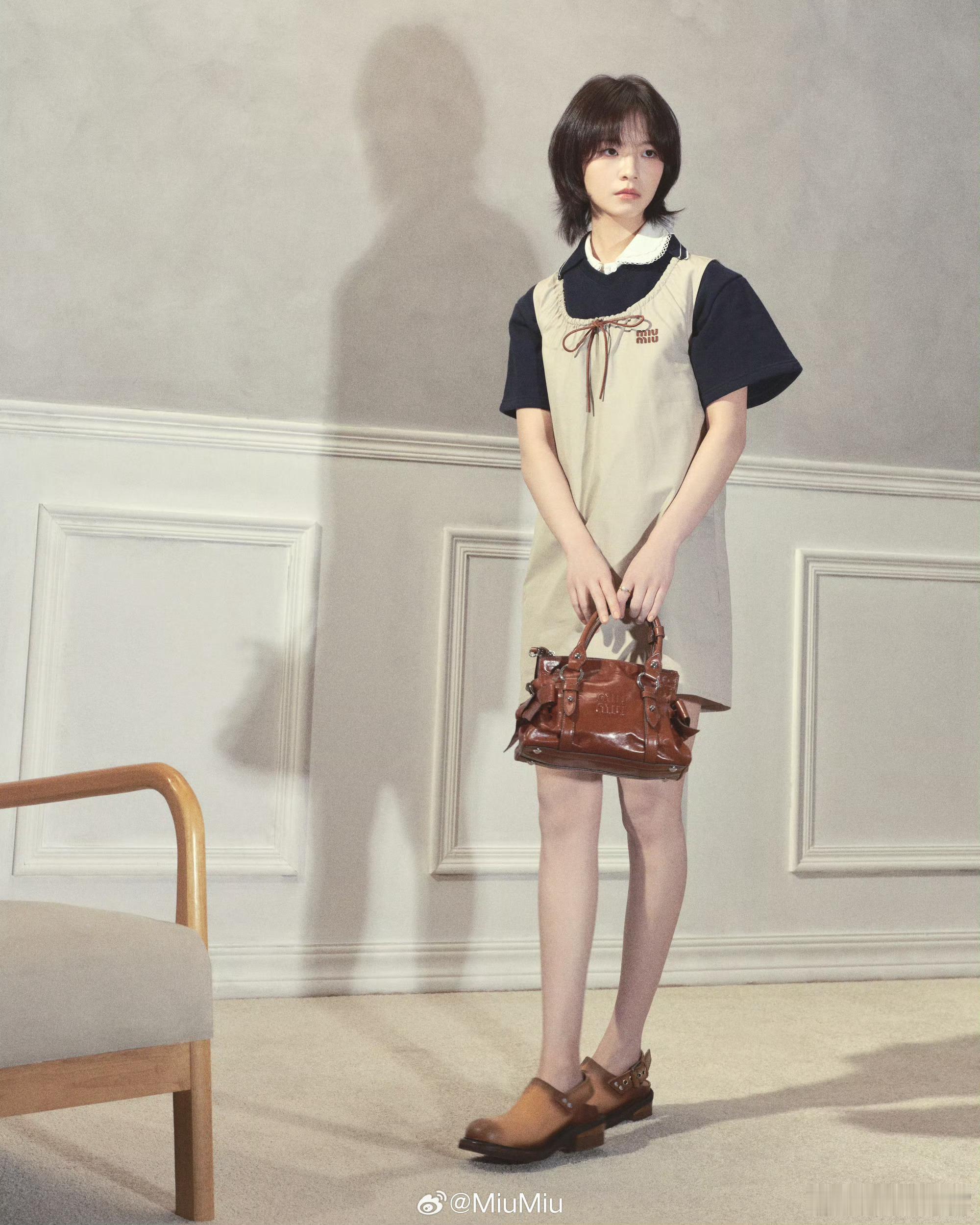 赵今麦、刘浩存、李庚希miumiu最新卖包大片 
