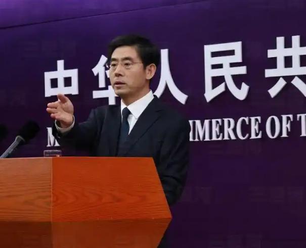 中国真拿出刀子，反而没有一个国家敢上了！我们对日本出重手，结果没想到特朗普不表态