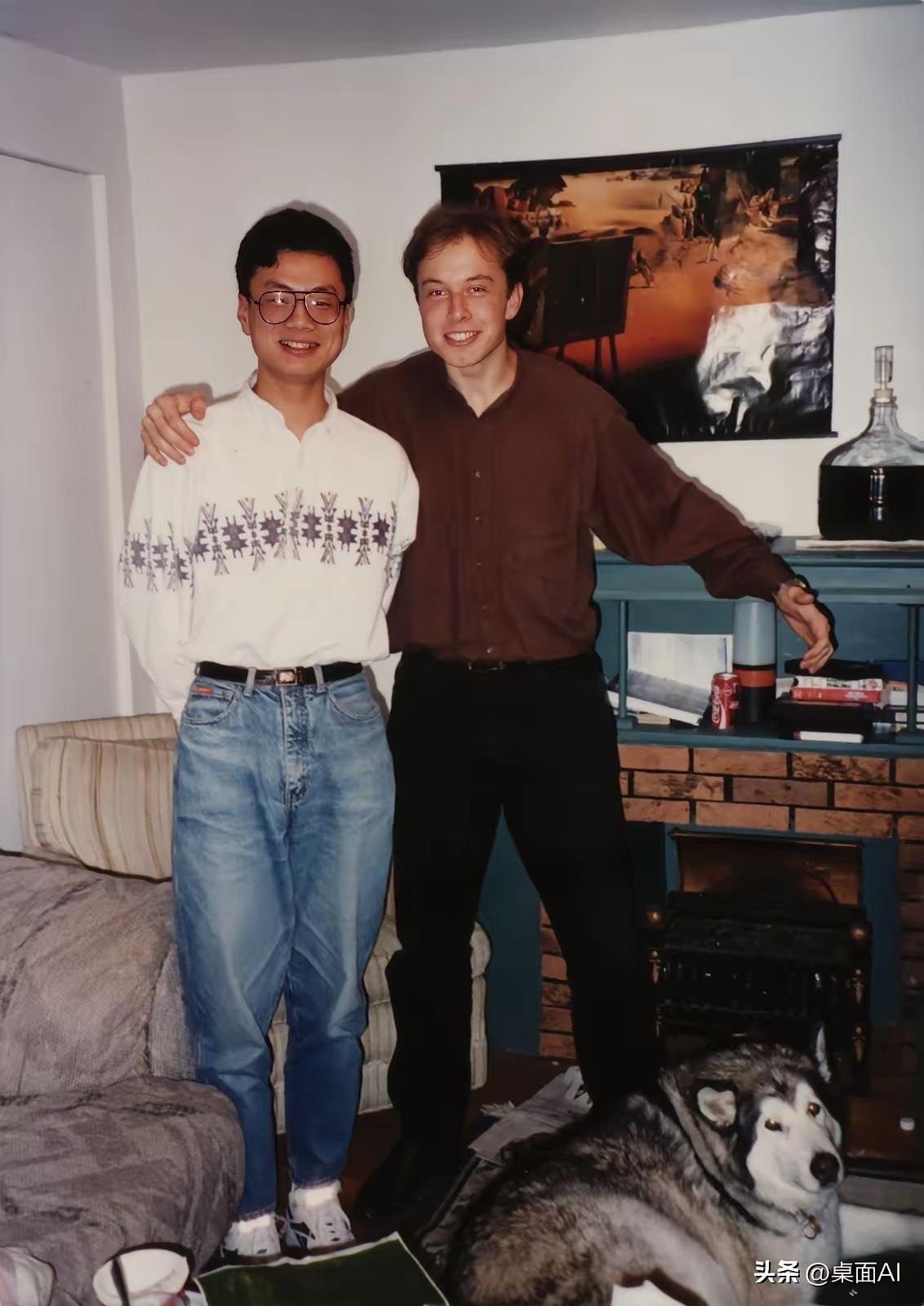 1992年，宾夕法尼亚大学物理实验室里，两个年轻人成了搭档。

一个是南非来的埃