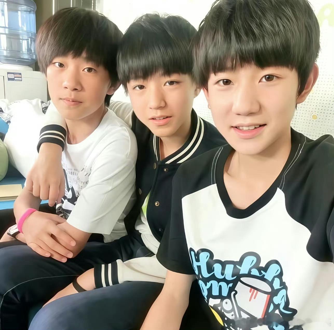 蔡康永 你知道TFBOYS现在有多红吗看到后面的二三四五六七八九十代越幸福，心里