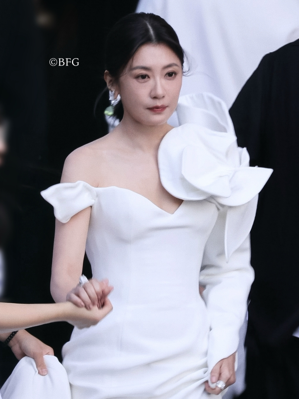 惠英红贾静雯俞飞鸿 一路繁花  在复制粘贴的时代，你是手写的诗