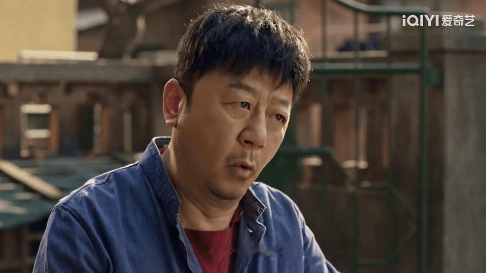 关晓彤王子奇新剧撕破脸了 齐曹两家闹掰，齐时曹信被迫“营业”。看着他们一本正经地