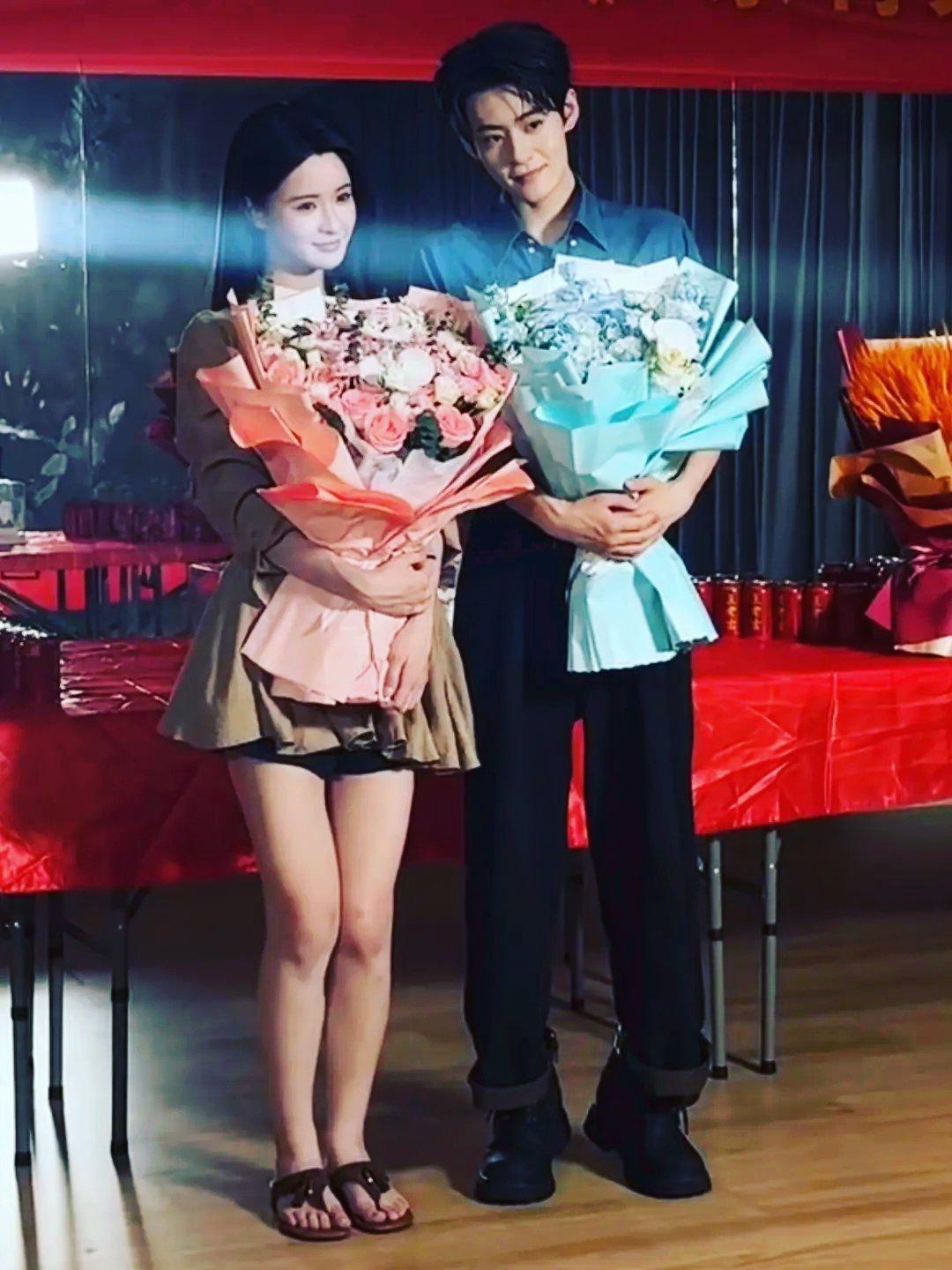 这已经不是内增高了！纯纯很明显的外增高啊