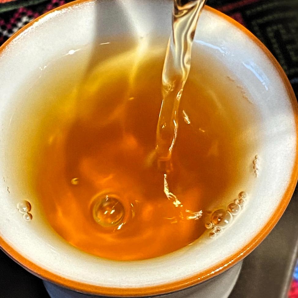 正常吗？普洱茶喝出茯茶味，昨天新开一饼07年存的生普，喝了一泡，总感觉有种茯茶味