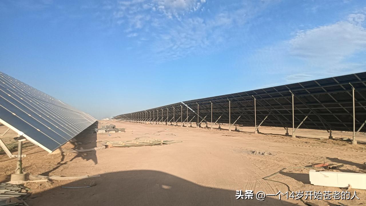 头痛啊，六根檩条的光伏项目，52块板带压块，螺丝种类太多，已经'走了好多人
现在