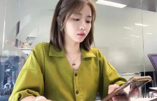 为什么计算机专业最吃香？

计算机专业本身就是很体面、很舒服的工作，而且就算加班