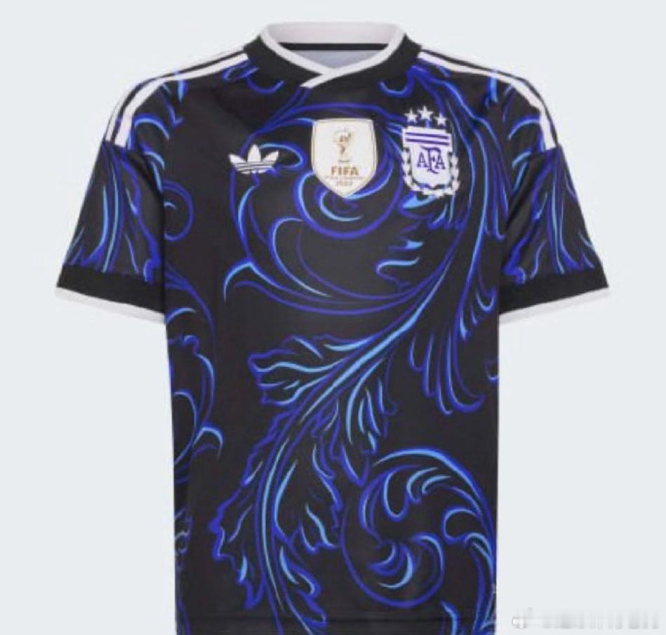 阿根廷正式向FIFA申请，半决赛穿深蓝客场球衣对战英格兰！不是配色冲突，只为复刻