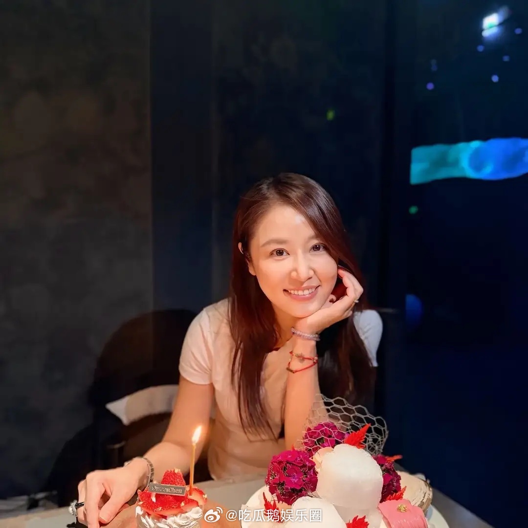 林心如50岁生日尽显好人缘，和朋友私下庆生8次，还办了生日派对！ 